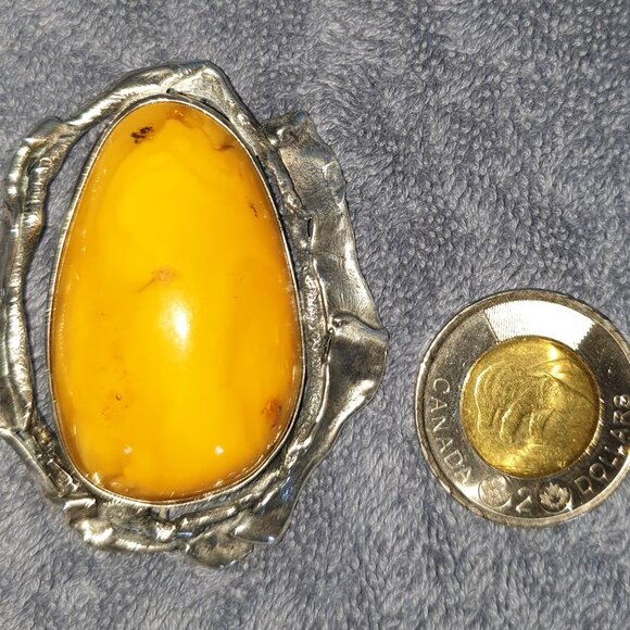 Fabulous Antique Natural Butterscotch Egg Yolk Amber Brooch European Origin - Picture 11 of 11